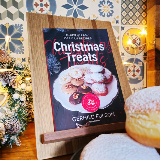 Christmas Treats - Paperback