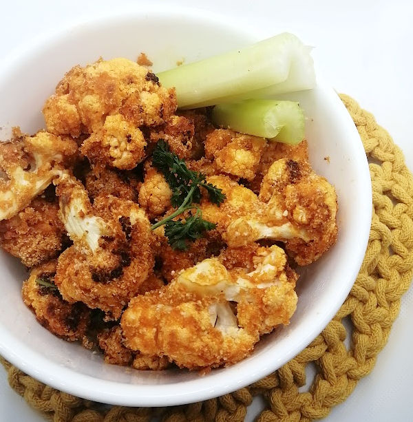 Air-Fried Buffalo Cauliflower Bites – Luftfritteuse Büffel Blumenkohl