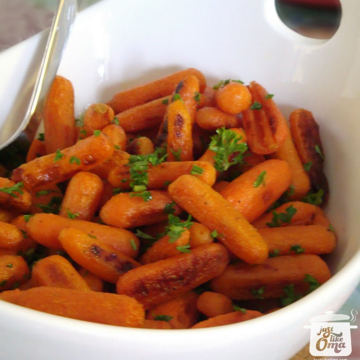 Pan Roasted Carrot Recipe ~ Oma's Karotten