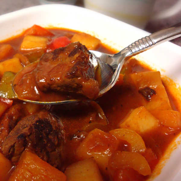 Oma's Hearty Goulash Soup