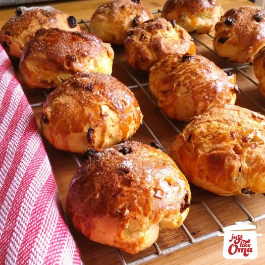 Oma's Sweet Roll Recipe