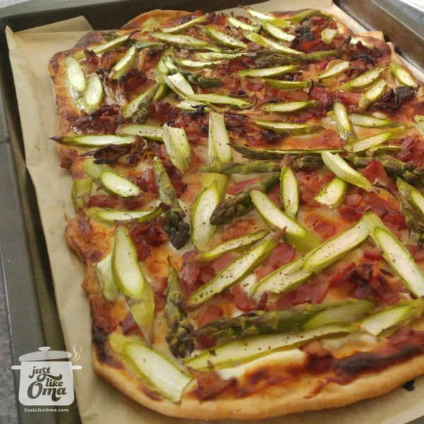 Oma's Tarte Flambée ~ Flammkuchen