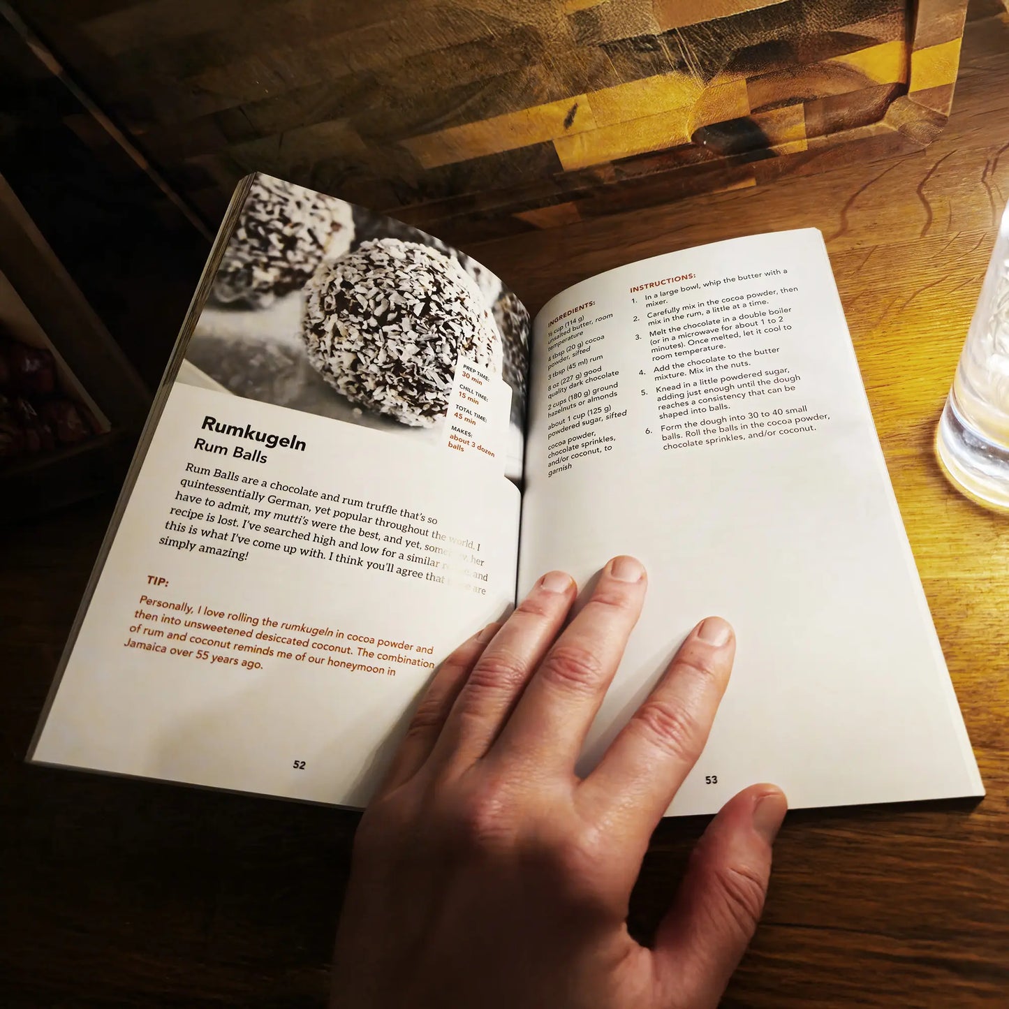 Christmas Treats - Paperback